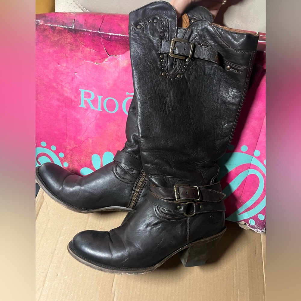 Women’s Cowboy Boots Size 9